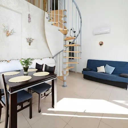 Appartement Duplex Luminoso En El Centro De Cadaqués