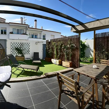 Duplex Luminoso En El Centro De カダケス